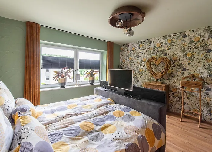 Einzigartige Traumwohnung Mit Whirlpool & Sauna Bietet Luxus Und Erholung