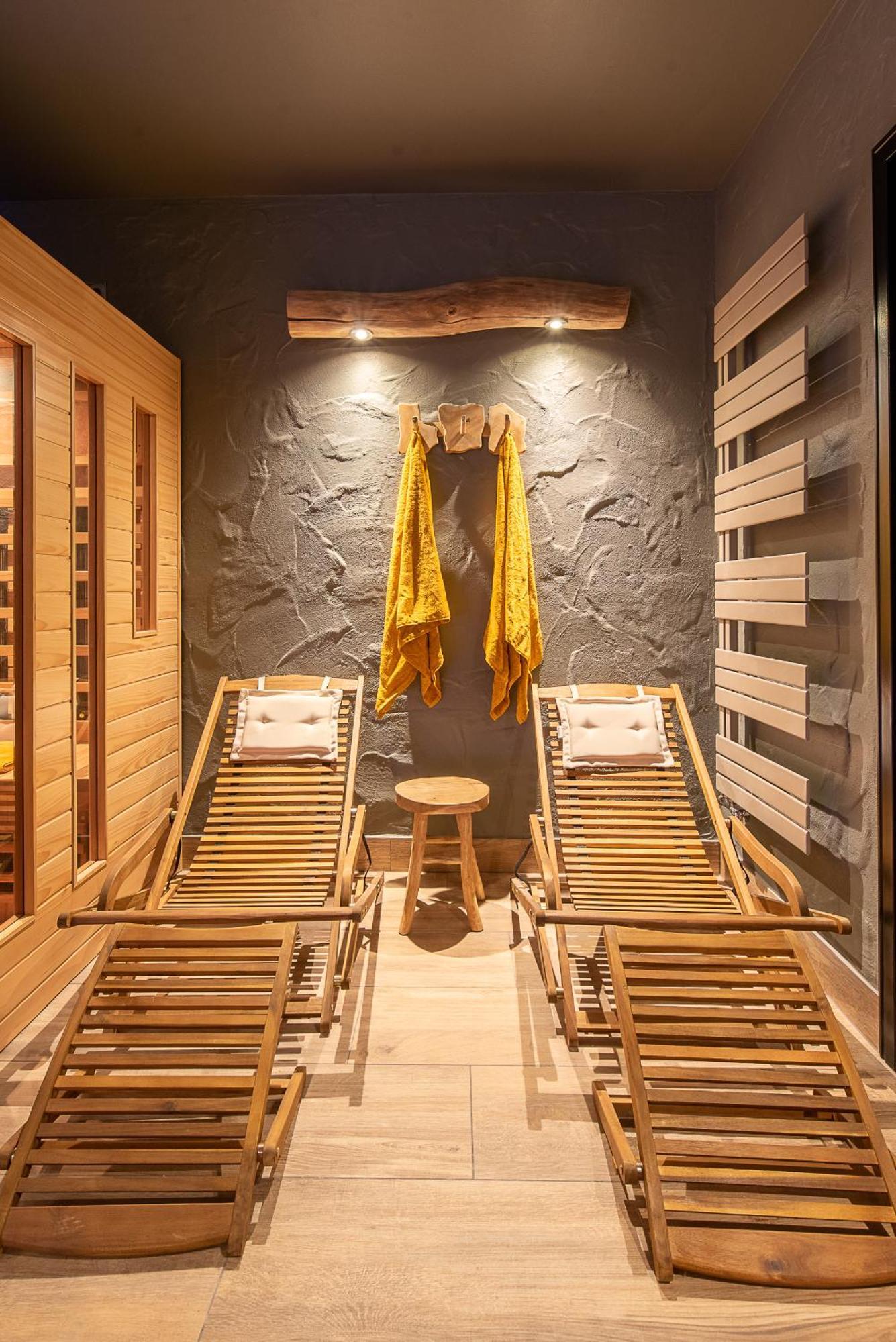 Einzigartige Traumwohnung Mit Whirlpool & Sauna Bietet Luxus Und Erholung * Neuheilenbach