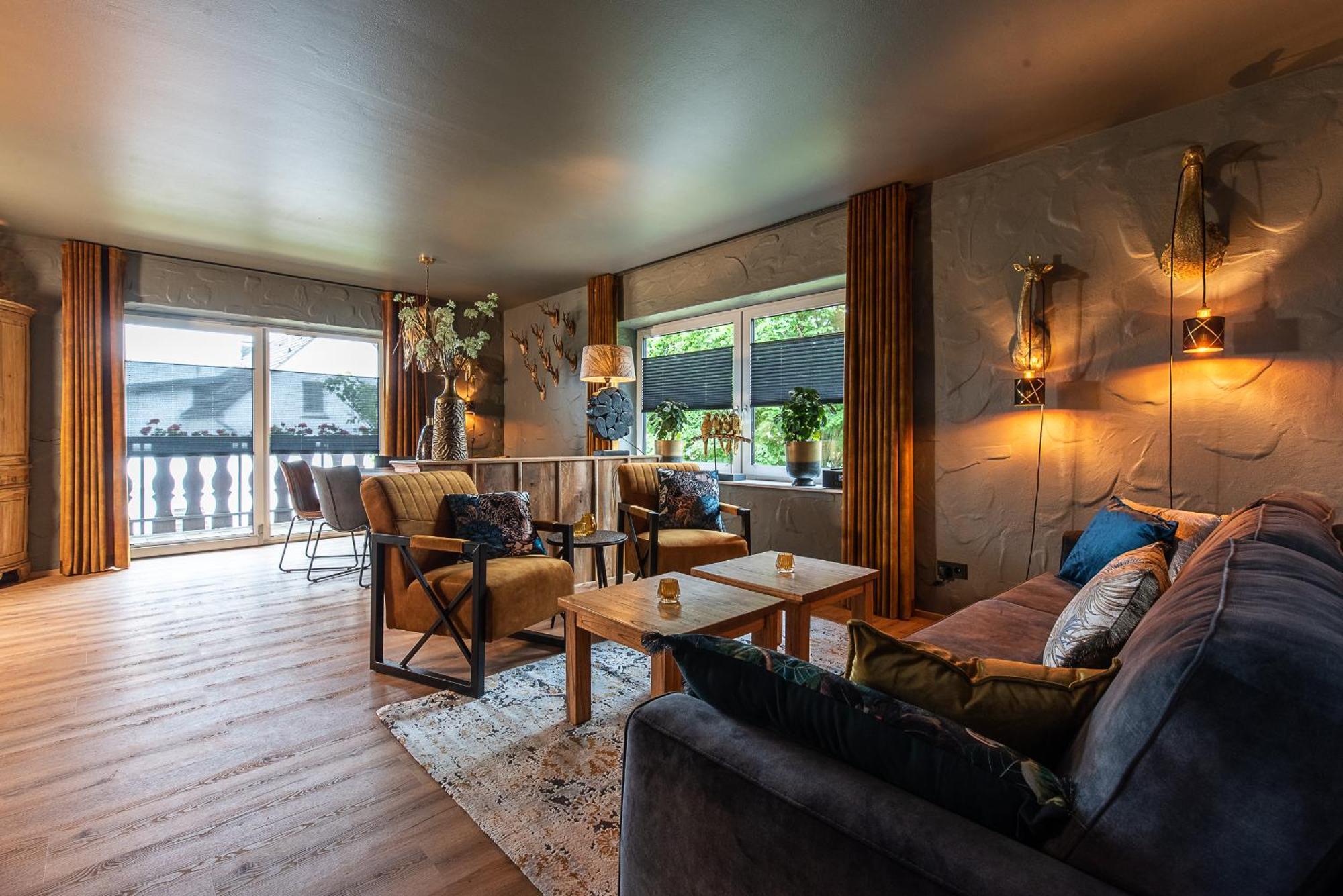 Einzigartige Traumwohnung Mit Whirlpool & Sauna Bietet Luxus Und Erholung * Neuheilenbach